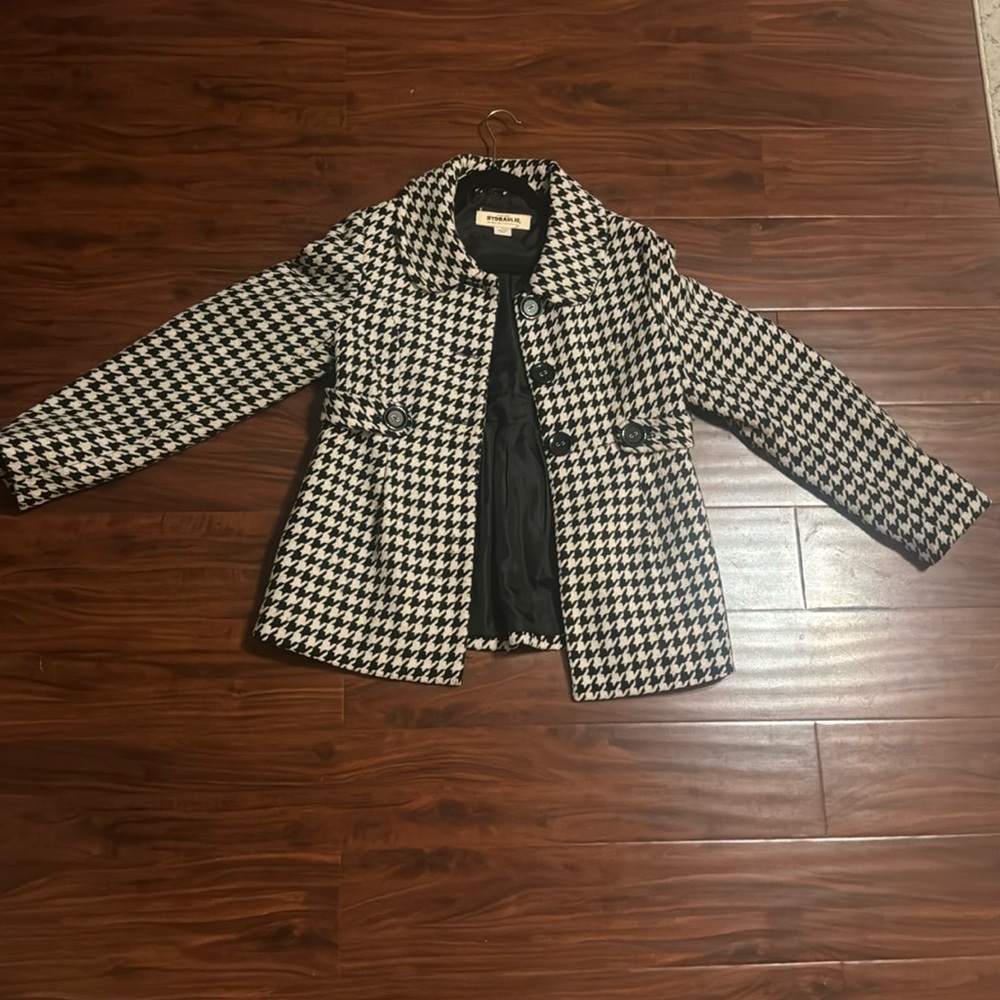 Houndstooth peacoat